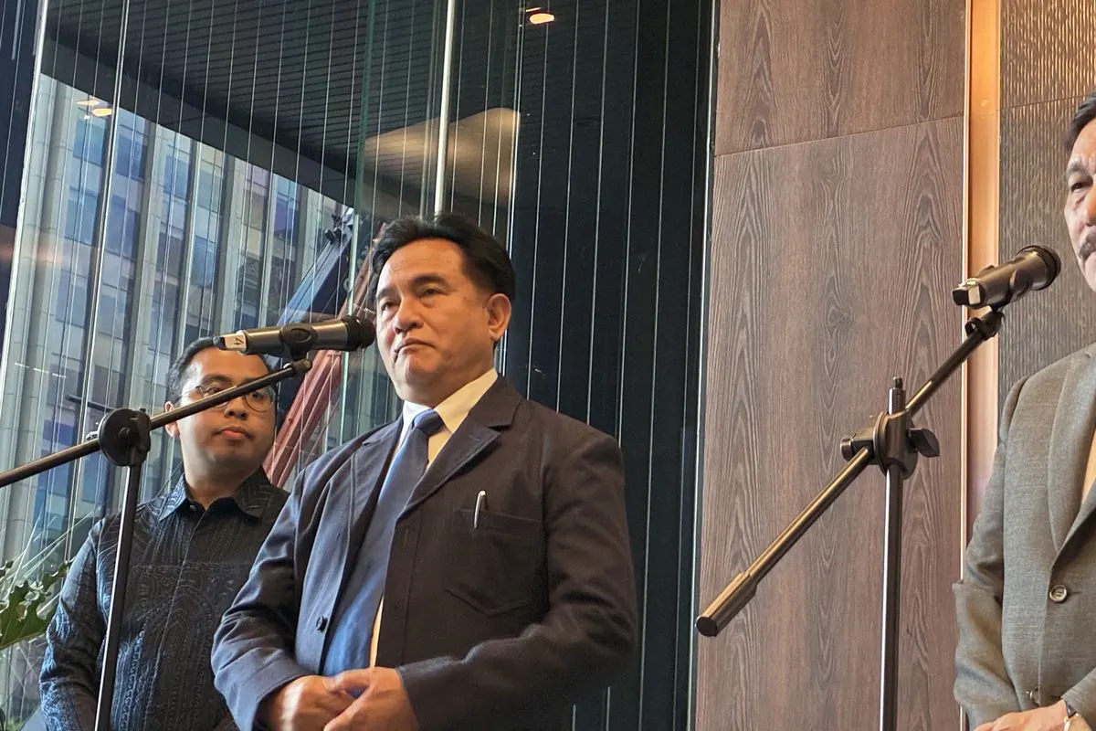 Menteri Koordinator Bidang Hukum, Hak Asasi Manusia, Imigrasi, dan Pemasyarakatan (Menko Kumham Imipas) Yusril Ihza Mahendra di kantor DEN, Jakarta Pusat, Selasa (27/10/2026).