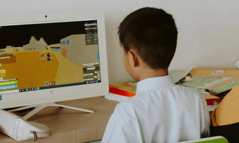 Anak Sering Main Game Online? Ini Dampaknya Menurut Psikolog